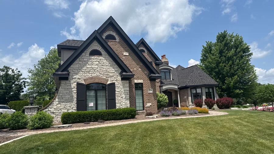 Completed exterior project in Homer Glen by Americanstruction