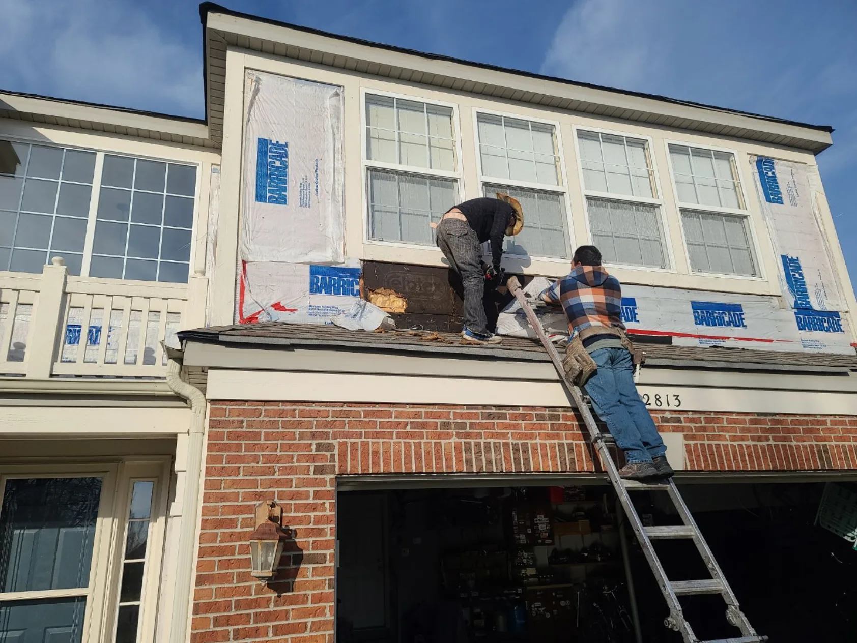 Completed LP SmartSide engineered wood siding installation on an Aurora IL home by Americanstruction